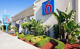 Motel 6 Newport Beach